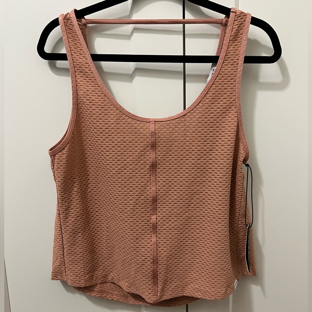 Koral Mesh Tank in Coral Size Large Scoop Back NWT